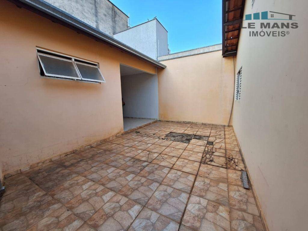 Casa à venda com 2 quartos, 73m² - Foto 4