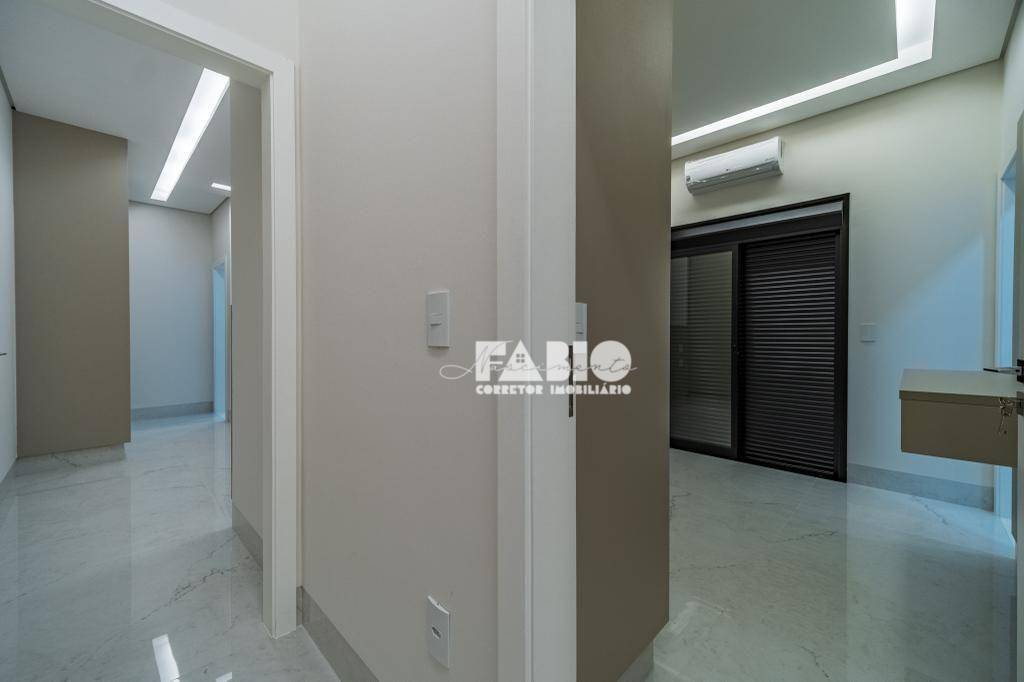 Casa de Condomínio à venda com 3 quartos, 290m² - Foto 37