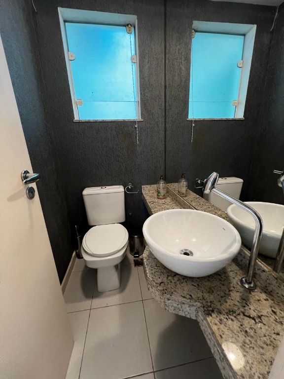 Casa de Condomínio à venda com 4 quartos, 250m² - Foto 12