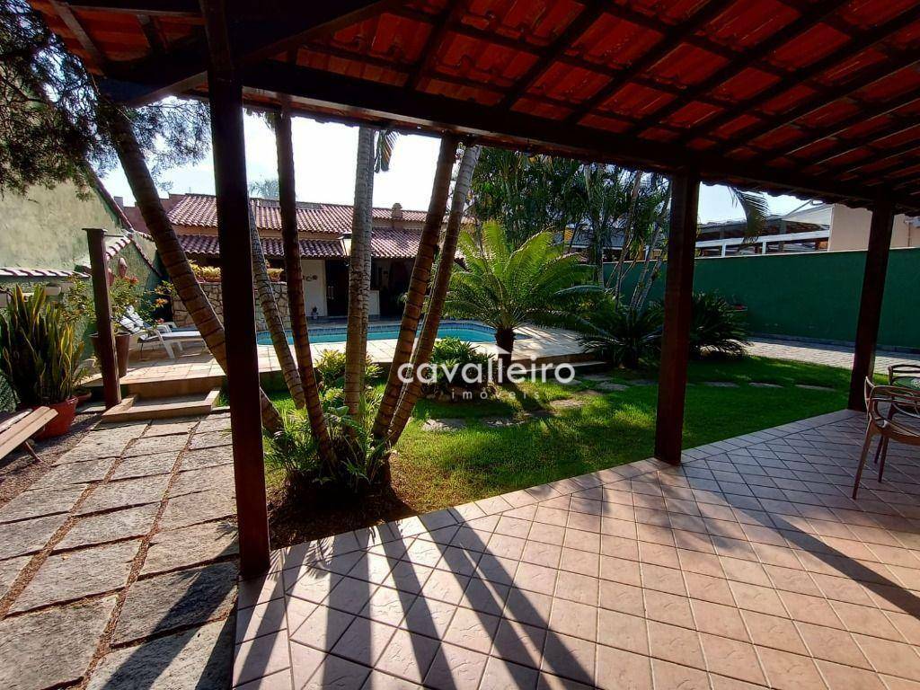 Casa à venda com 4 quartos, 275m² - Foto 16