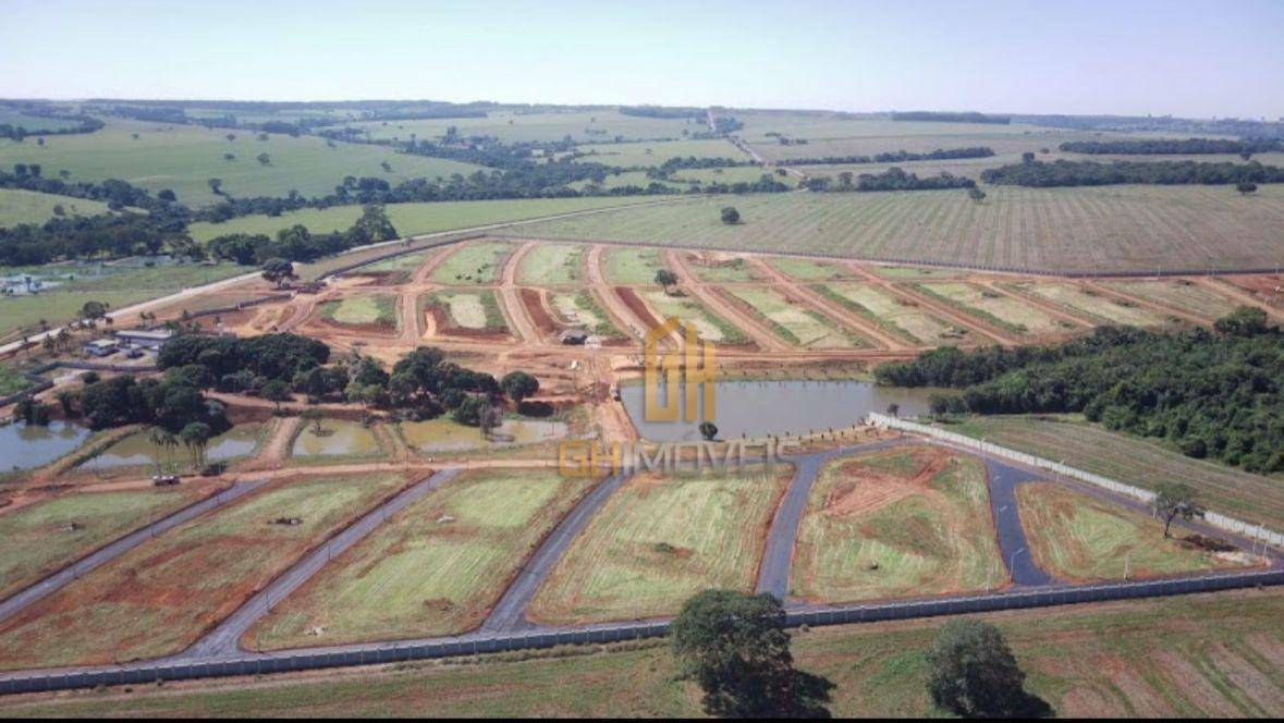 Loteamento e Condomínio, 400 m² - Foto 1