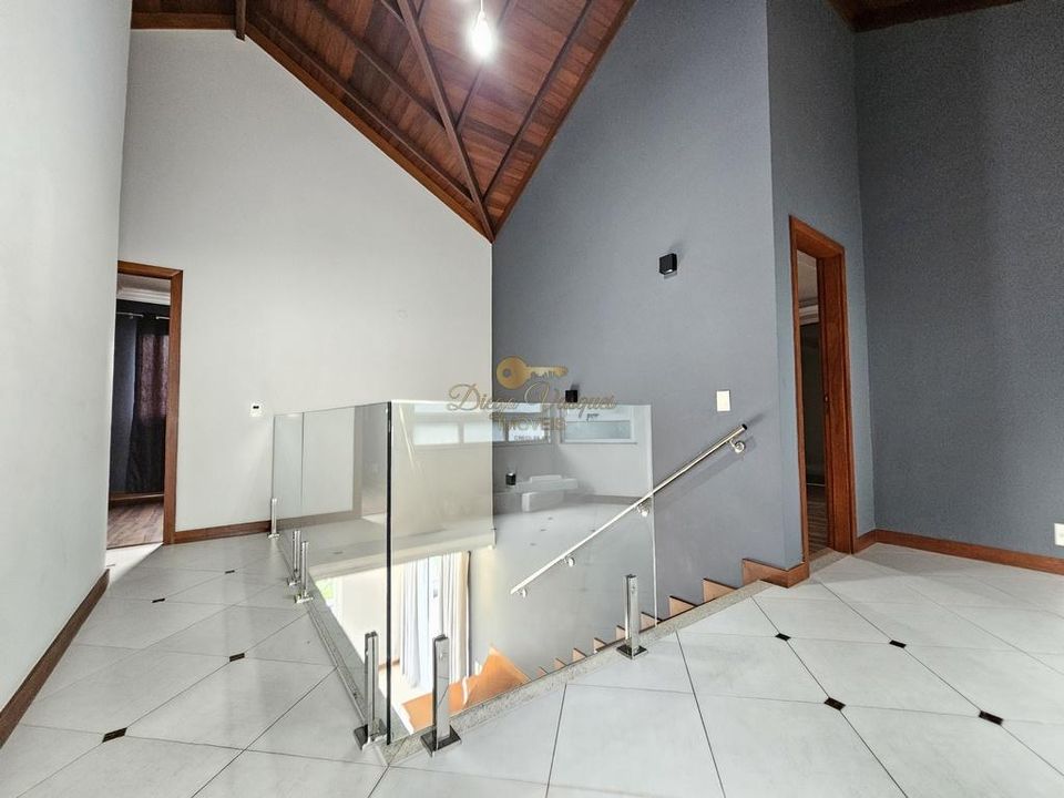 Casa à venda com 3 quartos, 275m² - Foto 14