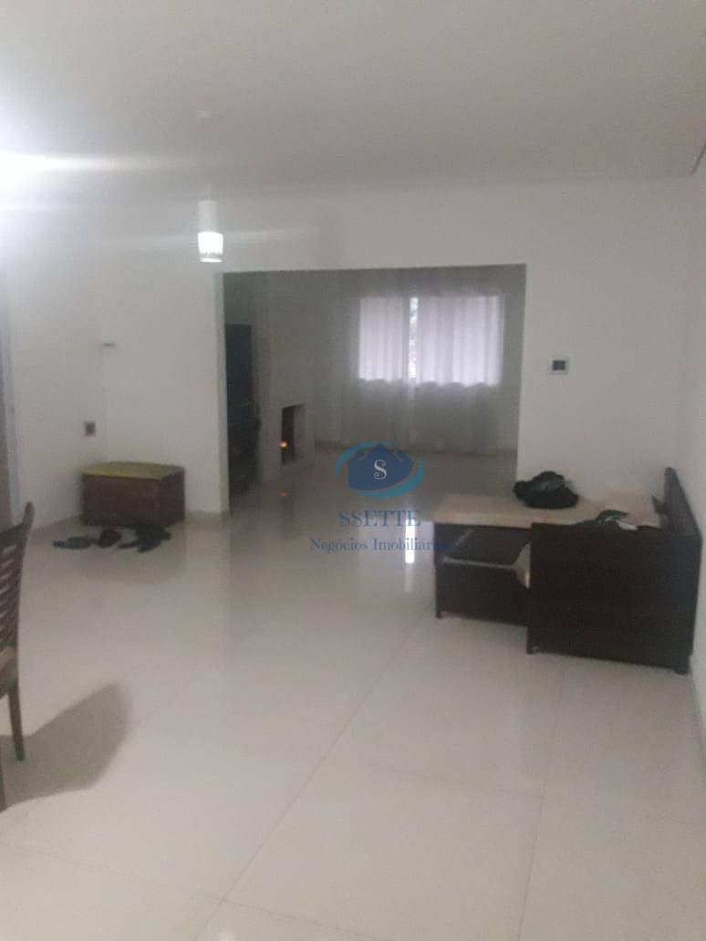 Casa à venda com 4 quartos, 280m² - Foto 2