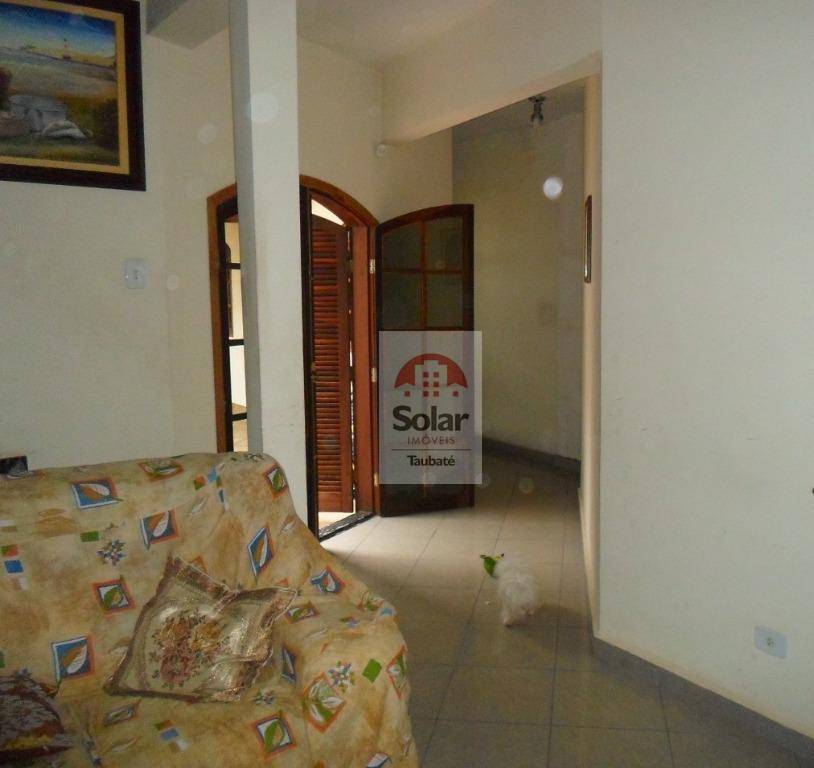 Casa à venda com 3 quartos, 241m² - Foto 2