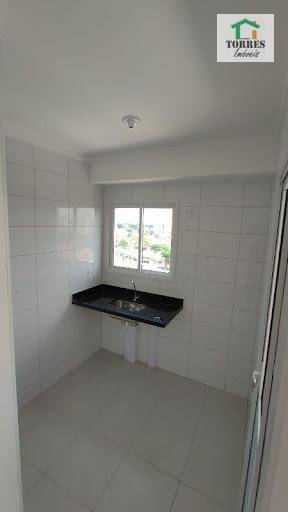 Apartamento à venda com 2 quartos, 60m² - Foto 5