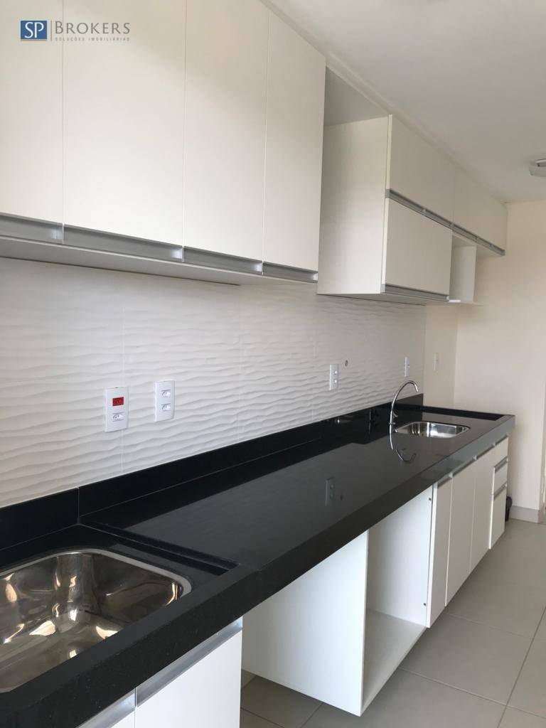 Apartamento à venda com 2 quartos, 72m² - Foto 5