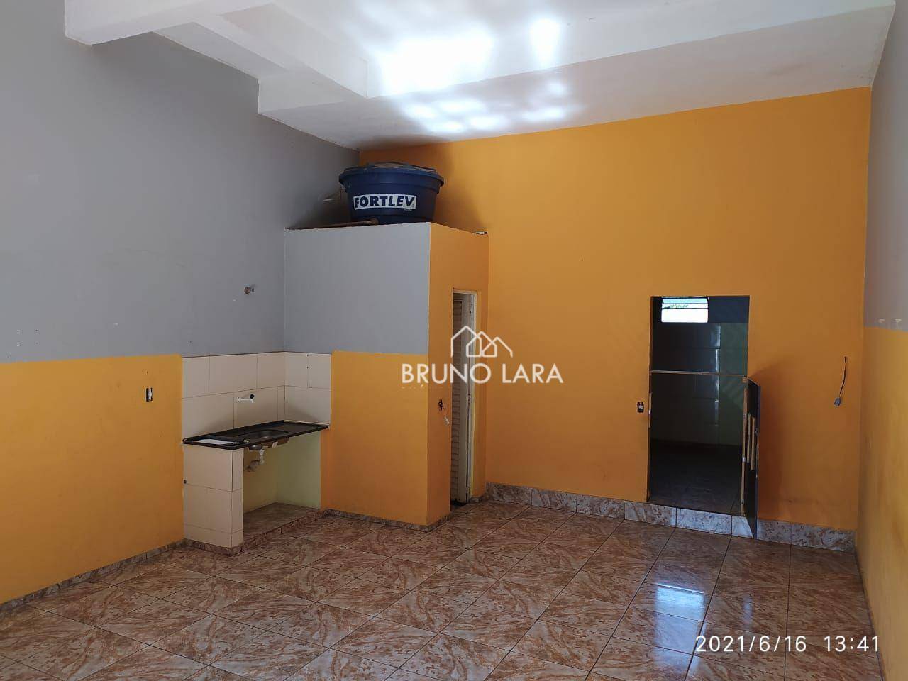 Casa à venda com 4 quartos, 250m² - Foto 18