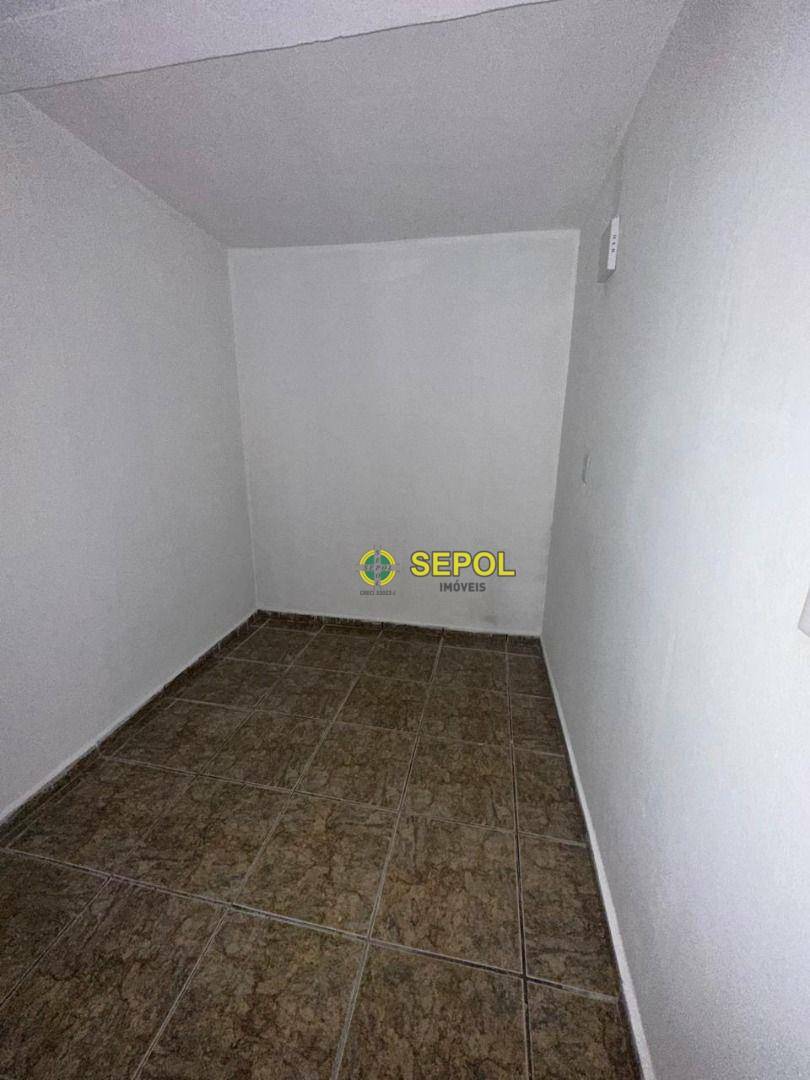 Casa para alugar com 2 quartos, 40m² - Foto 11