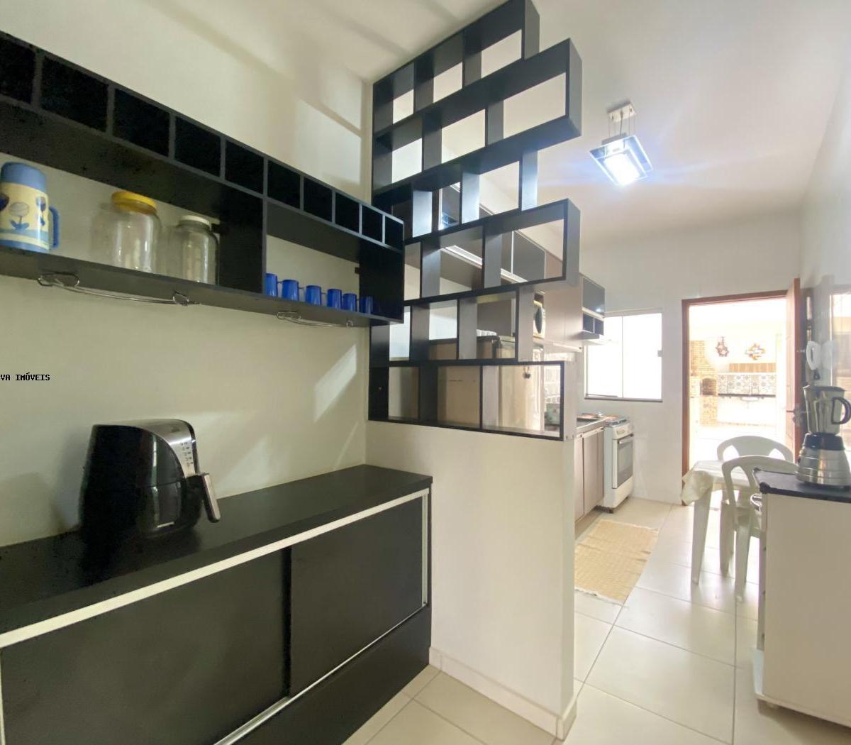 Casa à venda com 2 quartos, 110m² - Foto 8