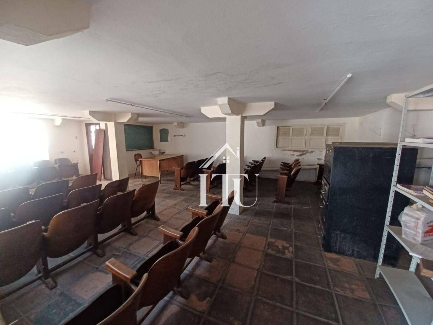 Casa à venda com 4 quartos, 300M2 - Foto 32