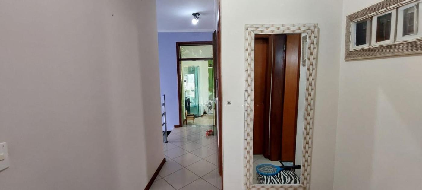 Casa de Condomínio para alugar com 3 quartos, 330m² - Foto 22