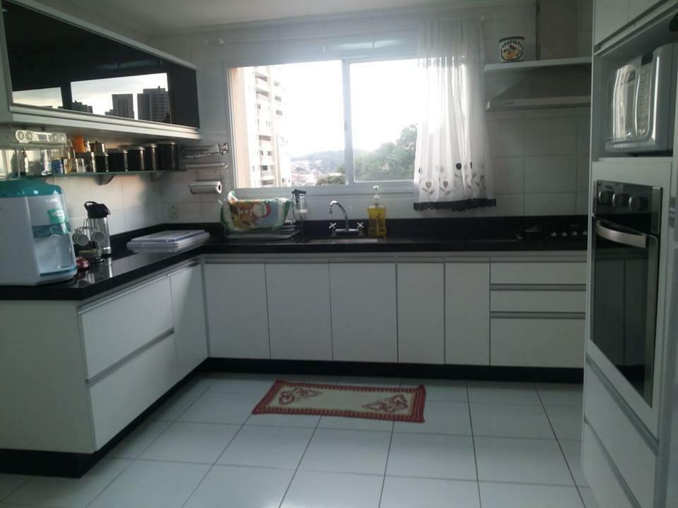 Apartamento à venda com 3 quartos, 183m² - Foto 5