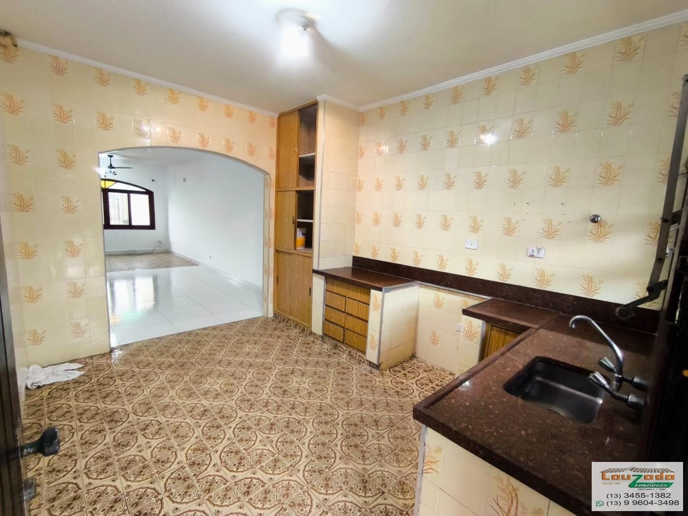 Casa para alugar com 2 quartos, 360m² - Foto 11