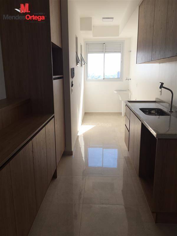 Apartamento para alugar com 3 quartos, 83m² - Foto 13