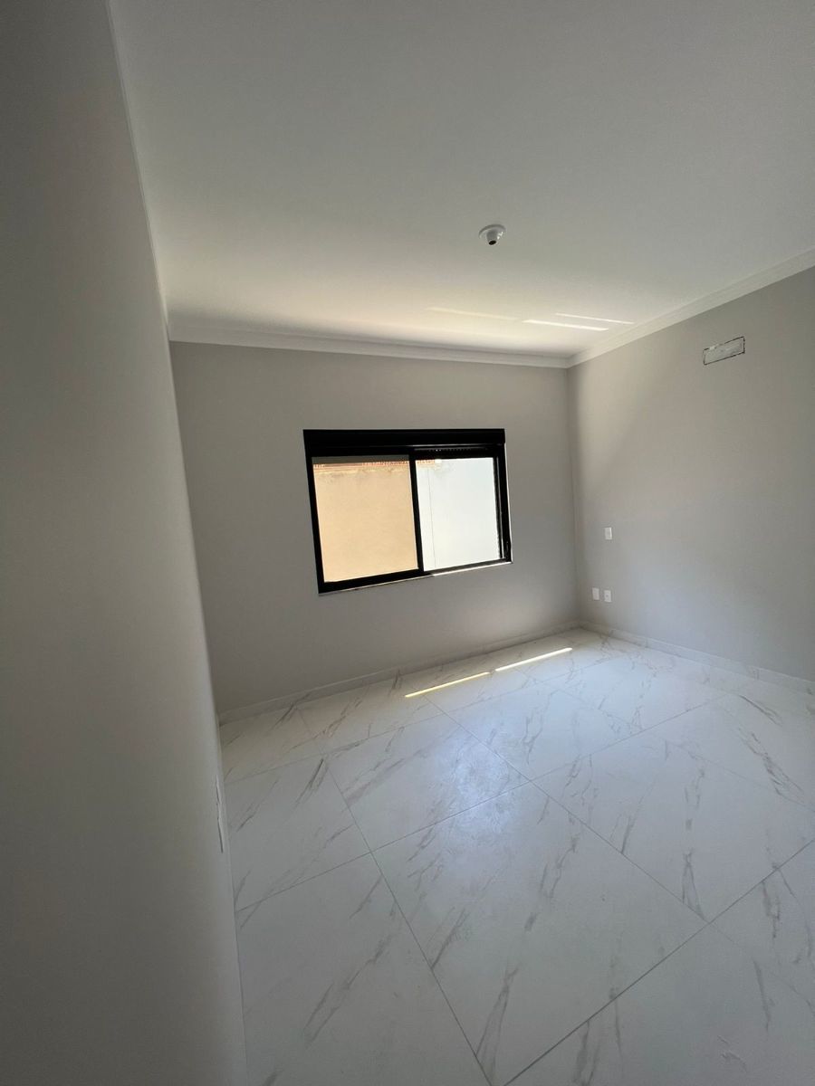 Casa à venda com 3 quartos, 104m² - Foto 10