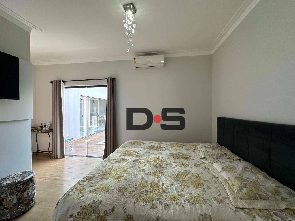 Casa de Condomínio à venda com 4 quartos, 200m² - Foto 11