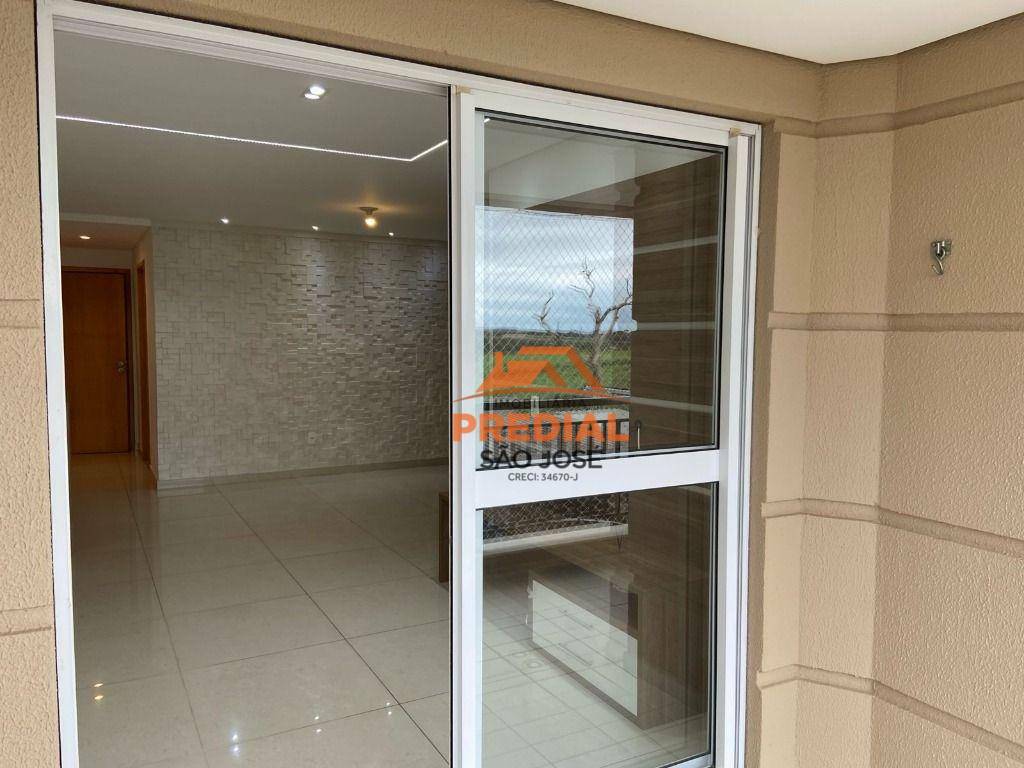 Apartamento à venda com 3 quartos, 95m² - Foto 3