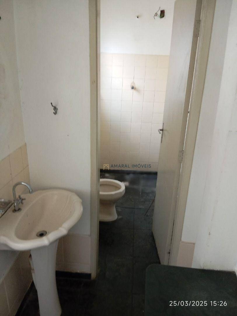 Casa à venda e aluguel com 2 quartos, 85m² - Foto 12