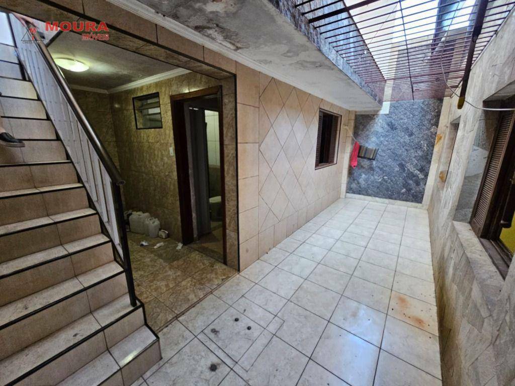 Casa à venda com 2 quartos, 150m² - Foto 5