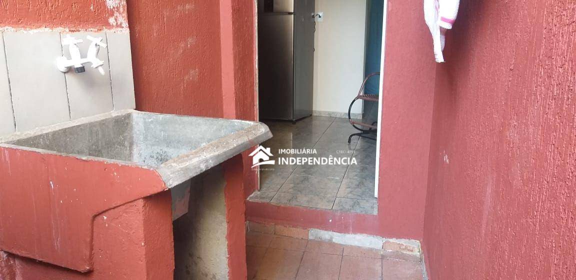 Casa para alugar com 1 quarto, 35m² - Foto 5