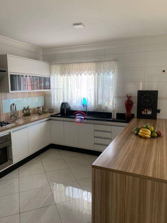 Sobrado à venda com 5 quartos, 500m² - Foto 54