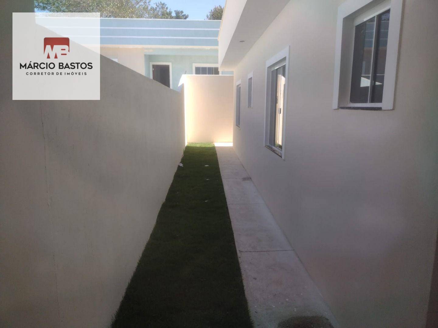 Casa à venda com 2 quartos, 73m² - Foto 9