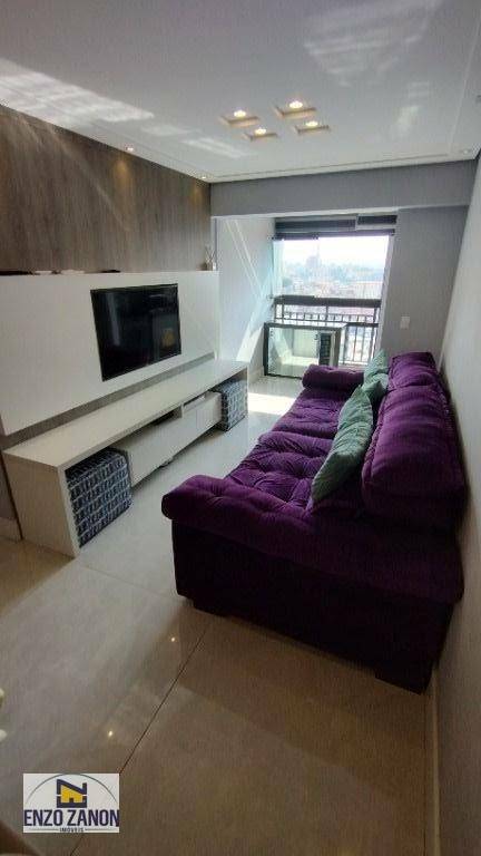 Apartamento à venda com 2 quartos, 70m² - Foto 2