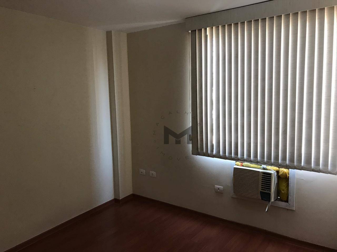 Apartamento à venda com 2 quartos, 70m² - Foto 7