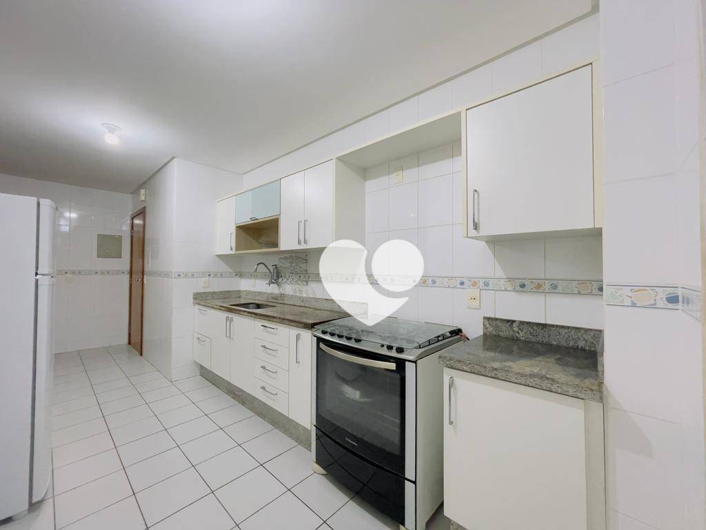 Apartamento à venda com 4 quartos, 250m² - Foto 17