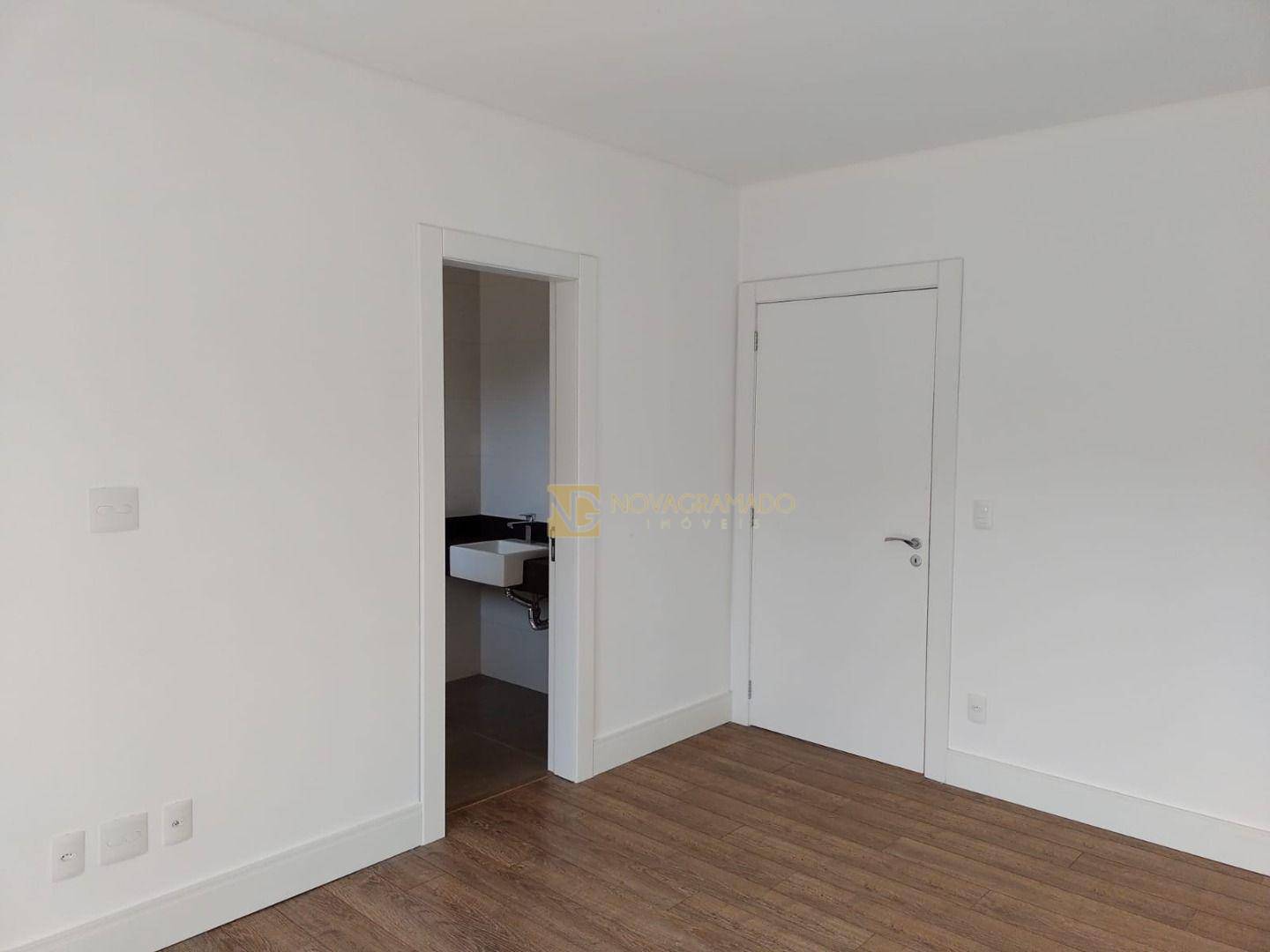 Apartamento à venda com 3 quartos, 166m² - Foto 12