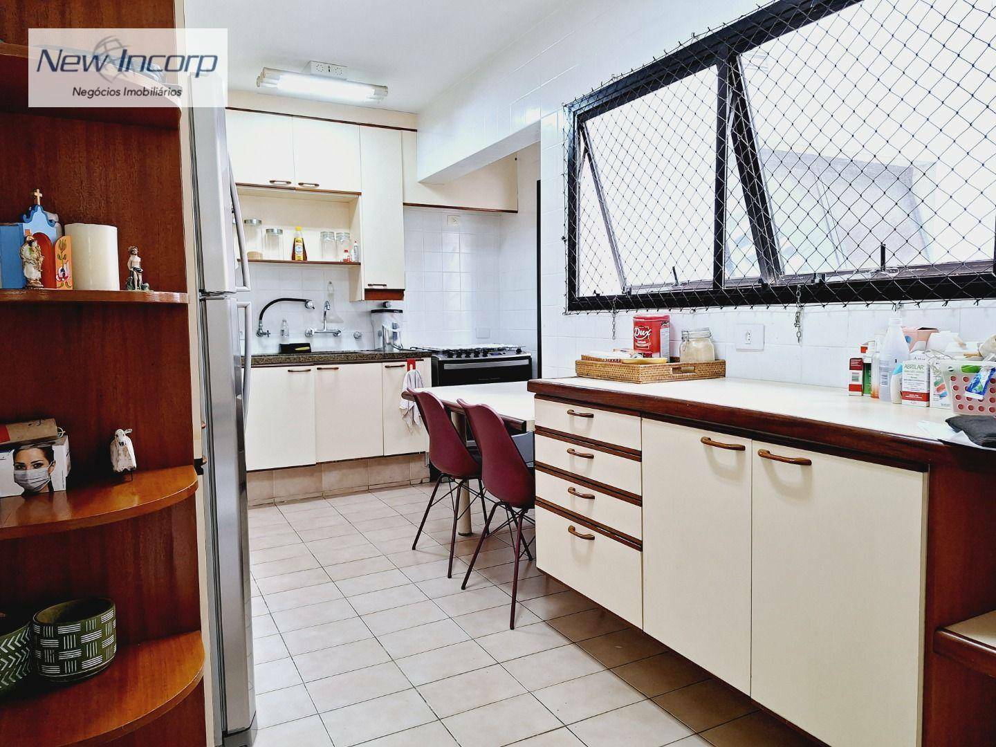 Apartamento à venda com 4 quartos, 138m² - Foto 30