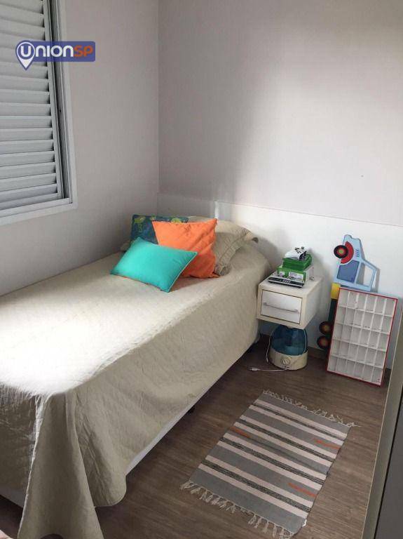 Apartamento à venda com 2 quartos, 70m² - Foto 14