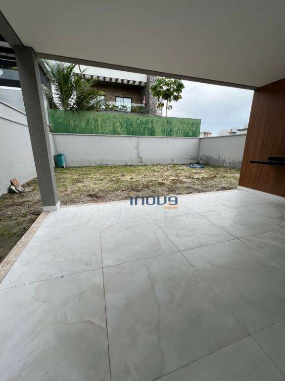 Casa de Condomínio à venda com 4 quartos, 230m² - Foto 14