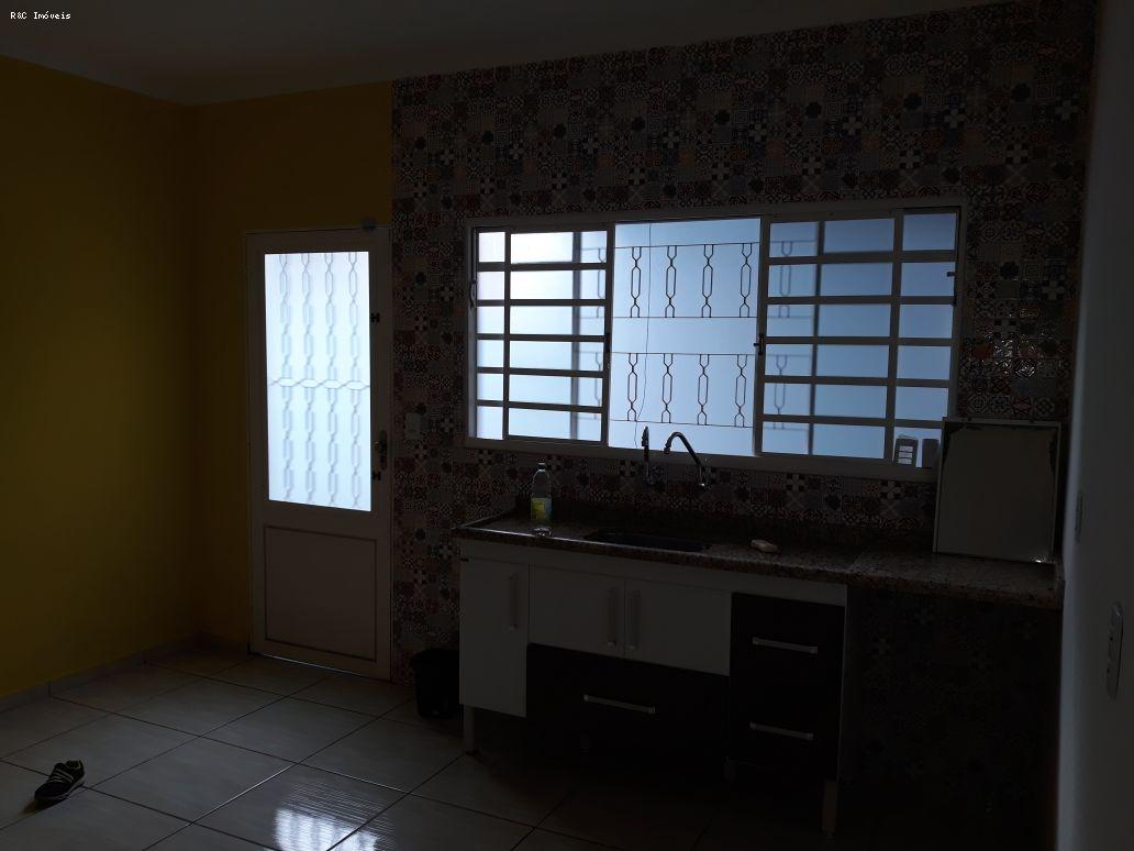 Casa à venda com 2 quartos, 150m² - Foto 9