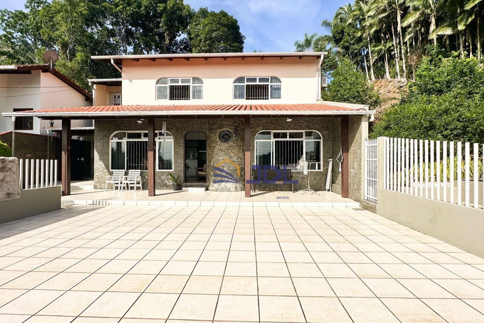 Casa à venda com 3 quartos, 624M2 - Foto 1