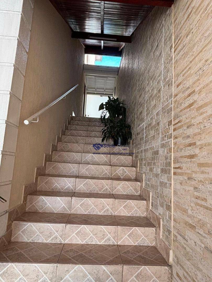 Sobrado à venda com 3 quartos, 146m² - Foto 4