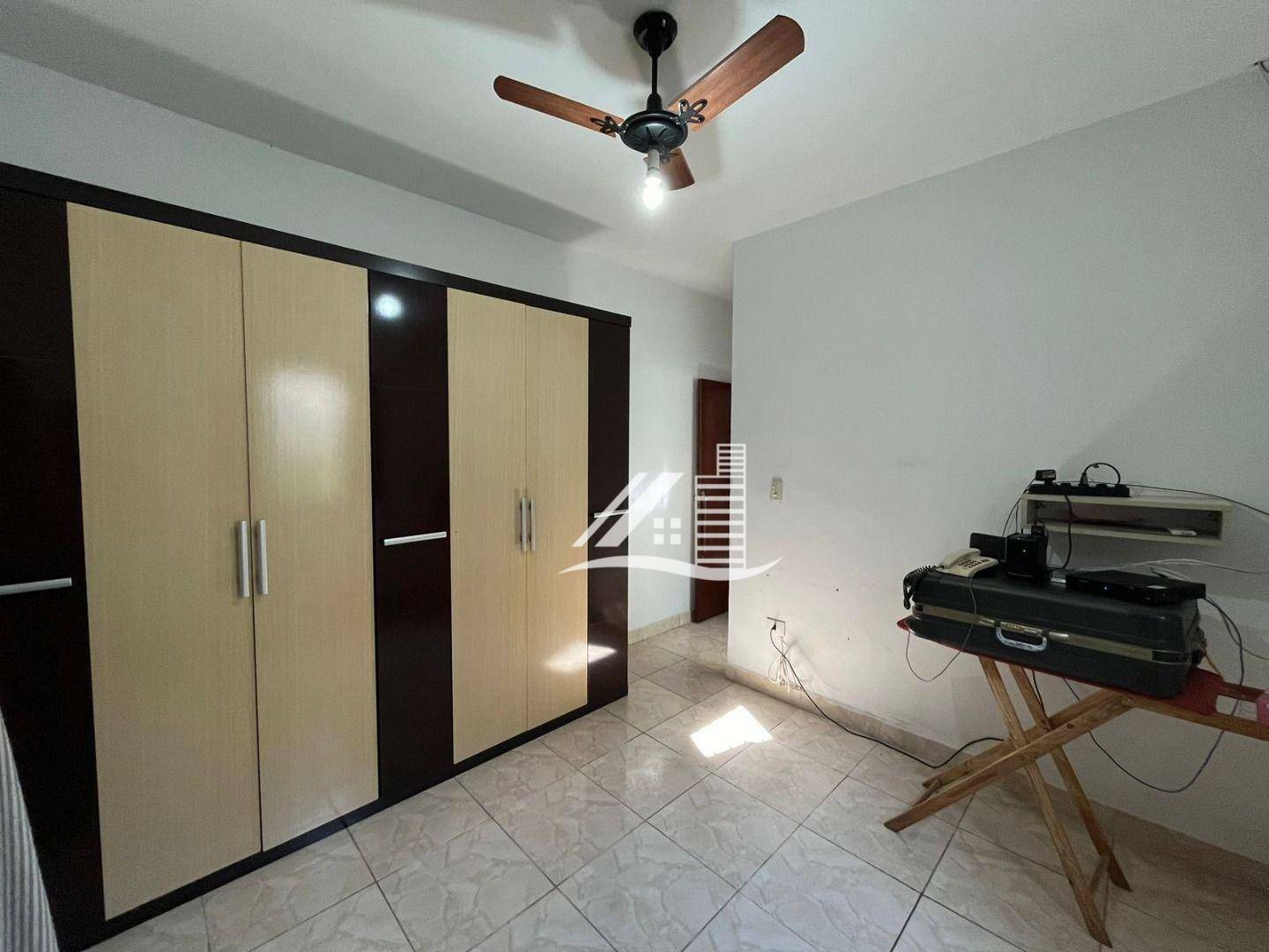 Casa à venda com 2 quartos, 67m² - Foto 10