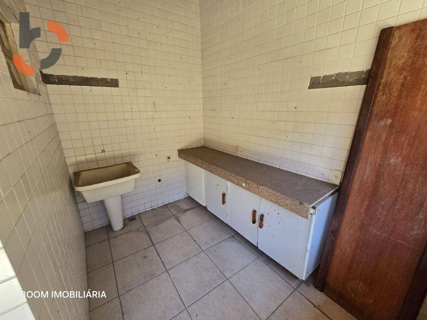 Casa de Condomínio à venda com 6 quartos, 300m² - Foto 48