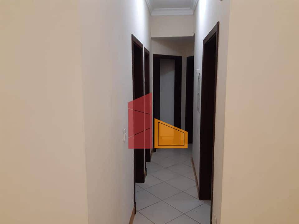 Apartamento à venda com 3 quartos, 224m² - Foto 8