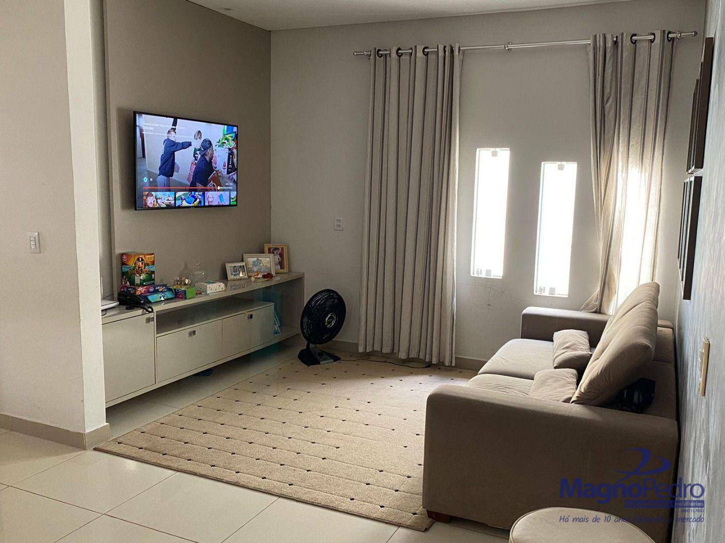 Casa à venda com 2 quartos, 222M2 - Foto 4