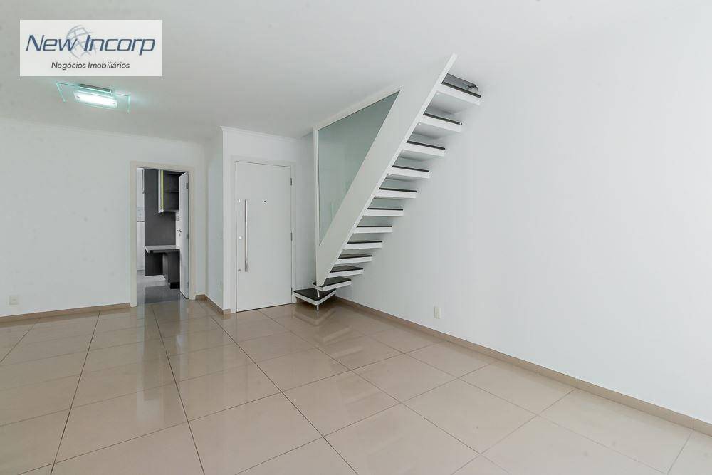 Cobertura à venda com 3 quartos, 180m² - Foto 3