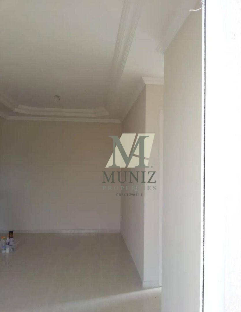 Apartamento à venda com 2 quartos, 57m² - Foto 3