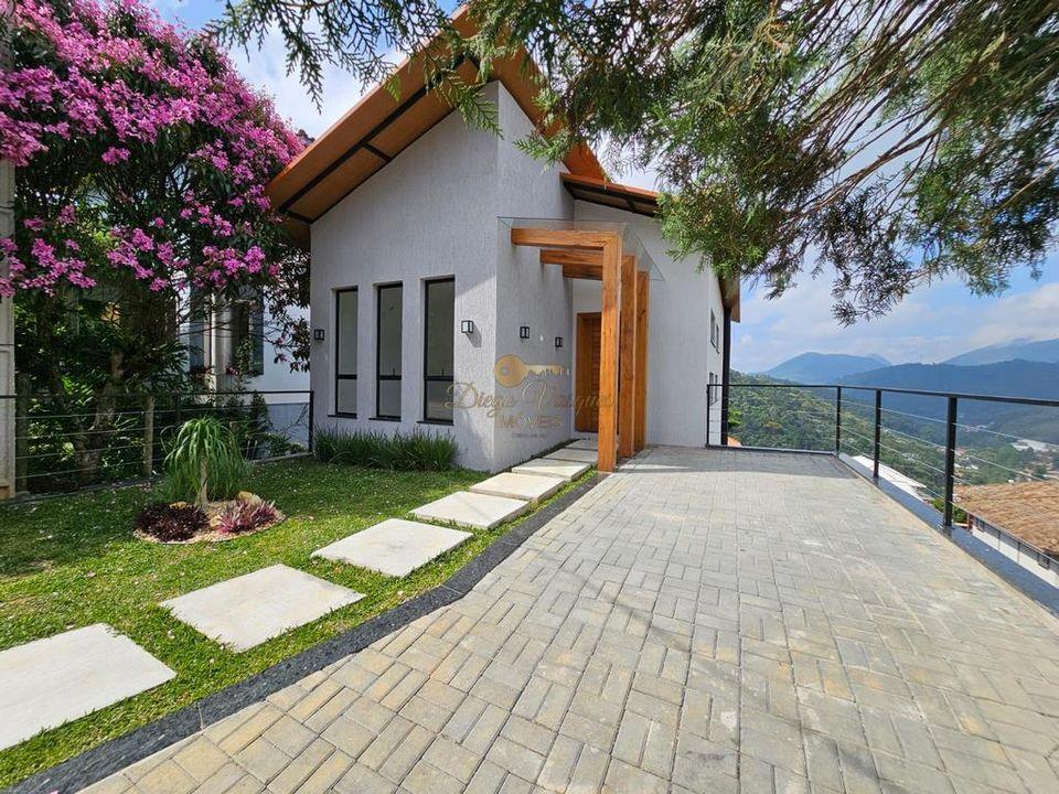 Casa de Condomínio à venda com 3 quartos, 221m² - Foto 1