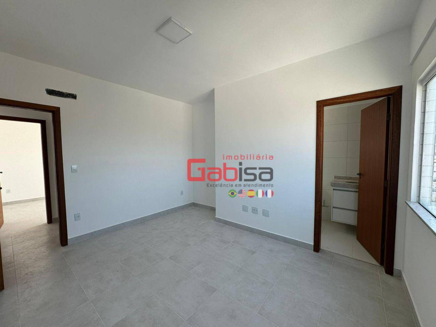 Apartamento à venda com 2 quartos, 75m² - Foto 8