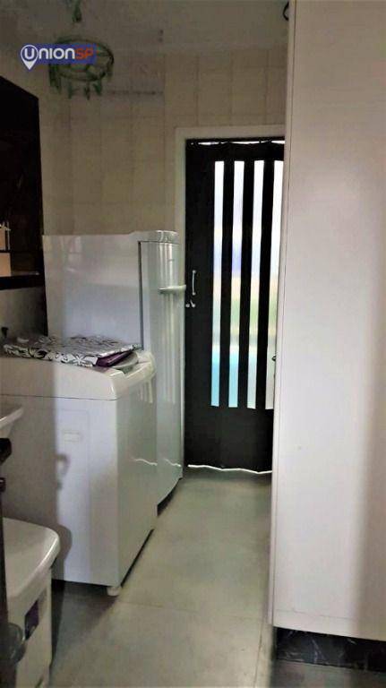 Apartamento à venda com 4 quartos, 140m² - Foto 13