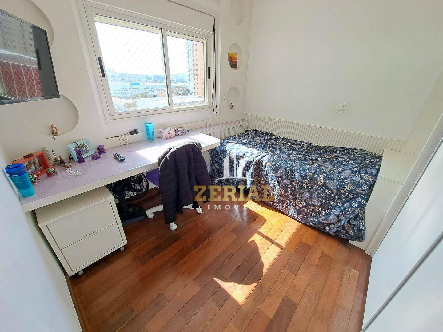 Apartamento à venda com 3 quartos, 179m² - Foto 32