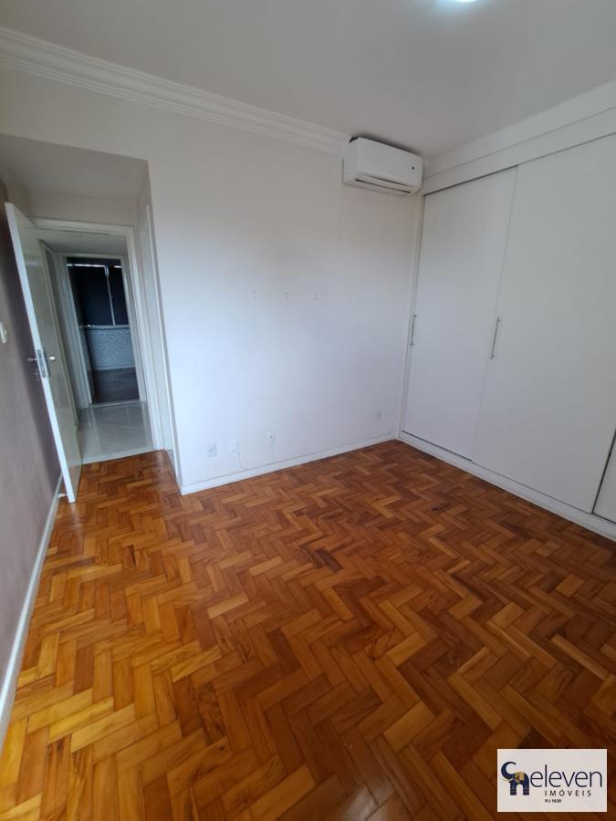 Apartamento à venda com 4 quartos, 145m² - Foto 7