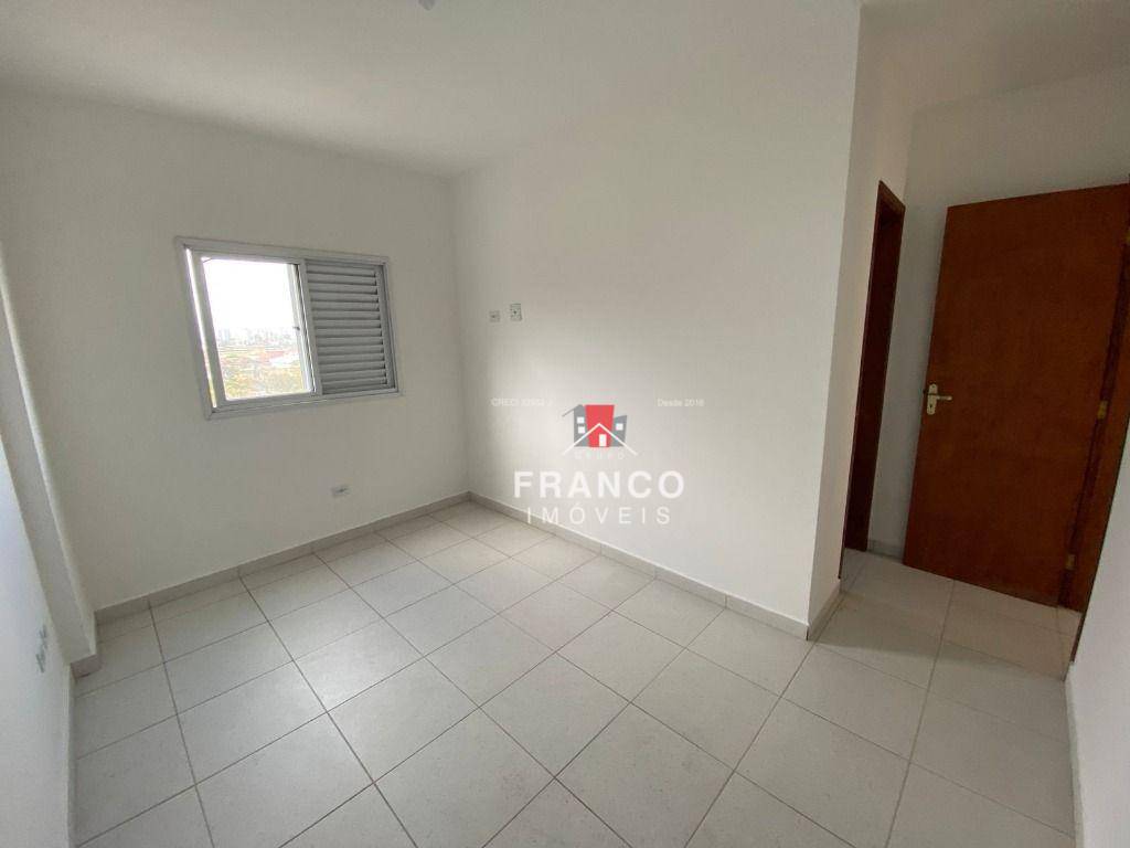 Apartamento à venda com 2 quartos, 67m² - Foto 16