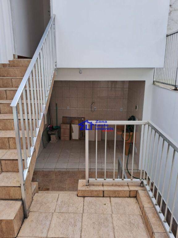 Sobrado à venda com 3 quartos, 120m² - Foto 27