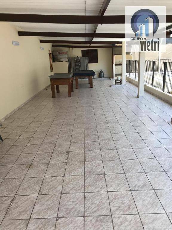 Casa à venda com 4 quartos, 180m² - Foto 15